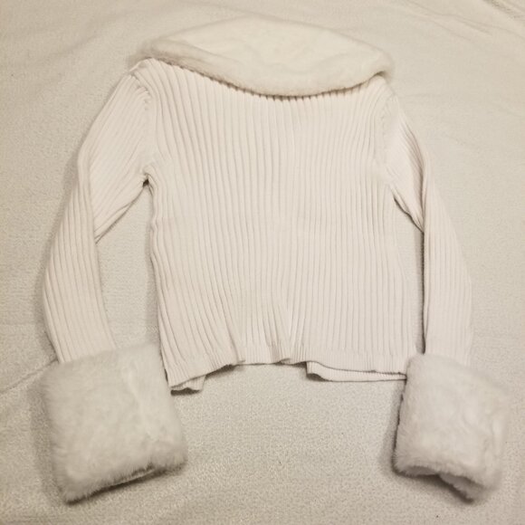 White Detachable Faux Fur Collar and Sleeves Cardigan Ribbed Sweater Medium Top - Picture 4 of 10